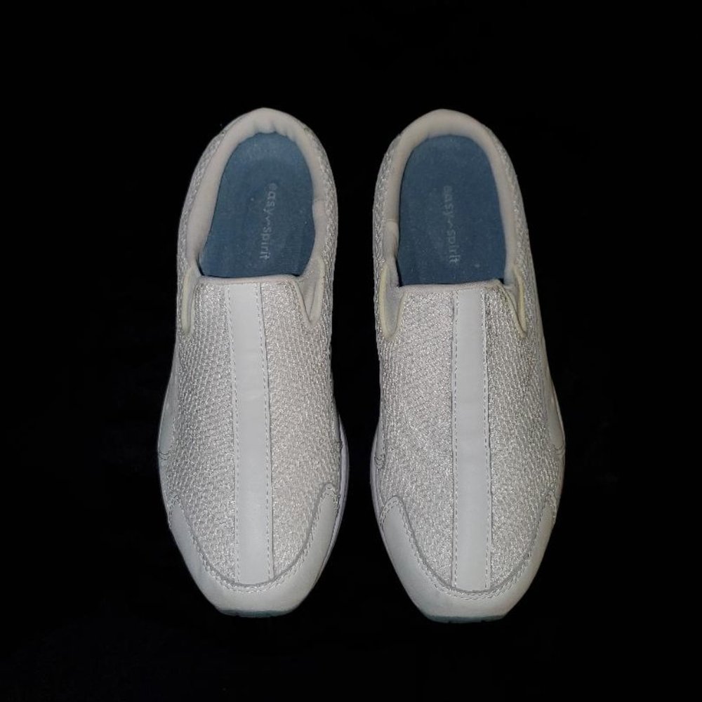 Easy Spirit Travel Time 8M (white mesh) mule. Worn once.